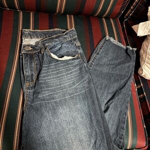 Soho Dark Blue Cropped Ankle Jeans with Frayed Hem